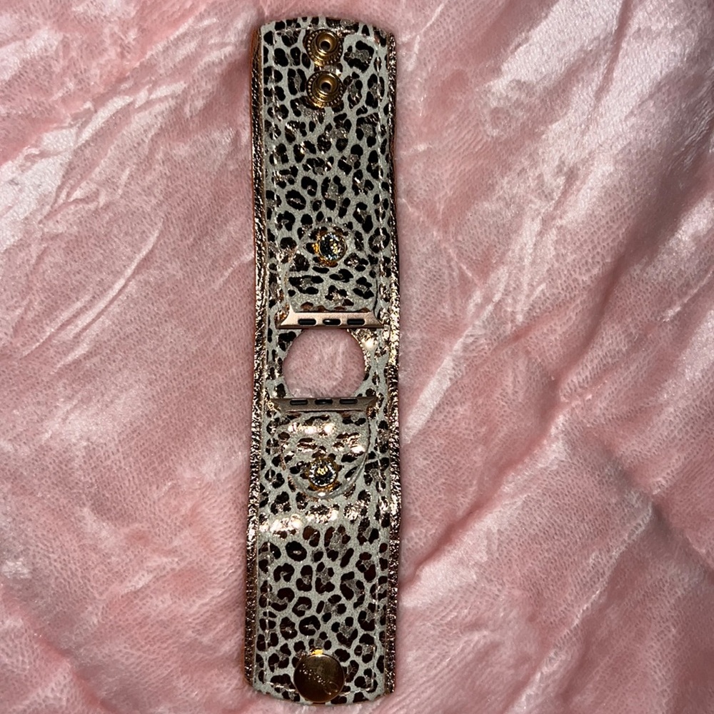 Sparkl cuff band for Apple Watch